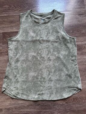 ~ Kuhl Kohnstance Tank UPF 50 Green Tank Top Size Medium~